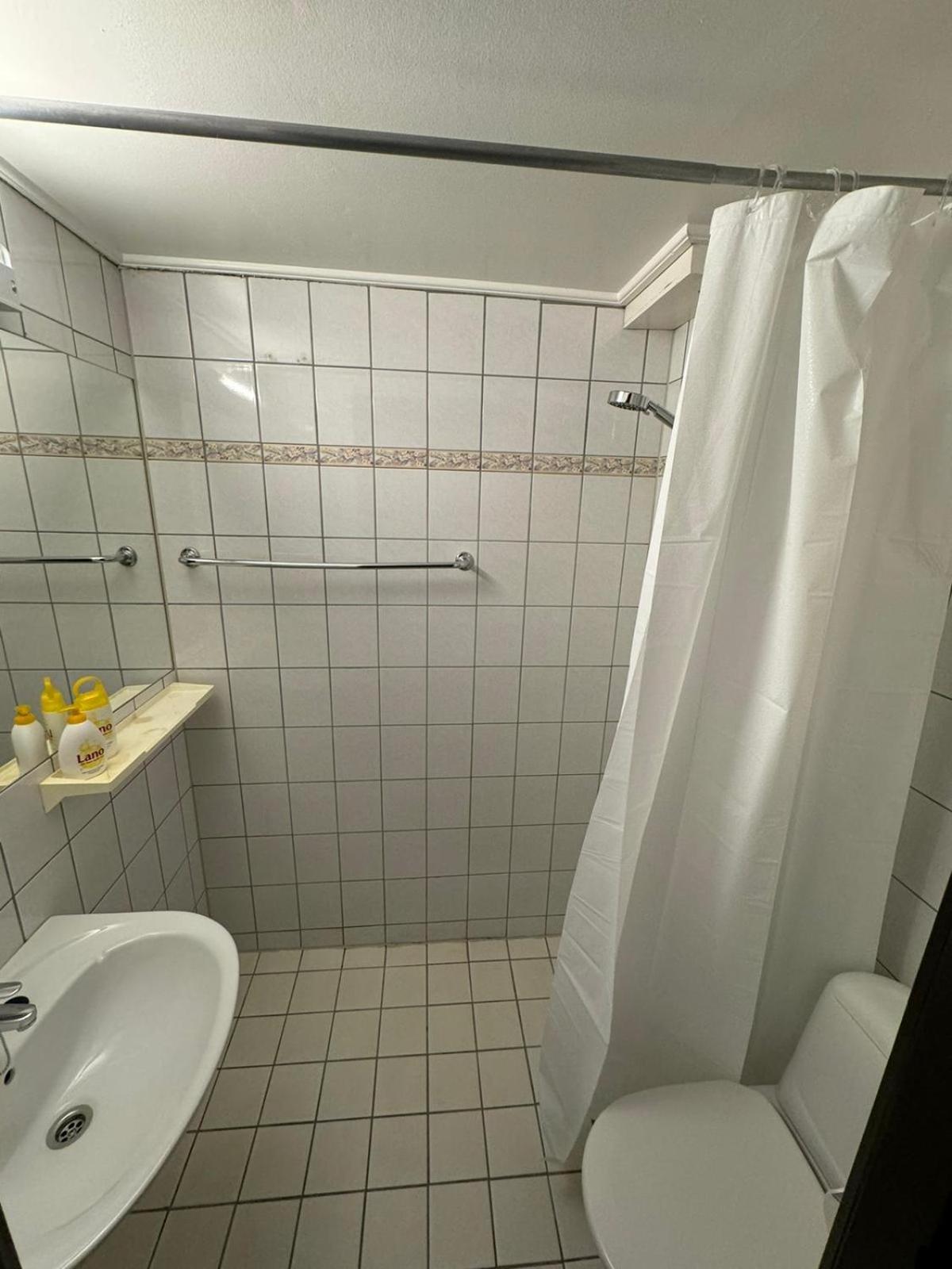Voss Budget Apartments & Rooms ภายนอก รูปภาพ